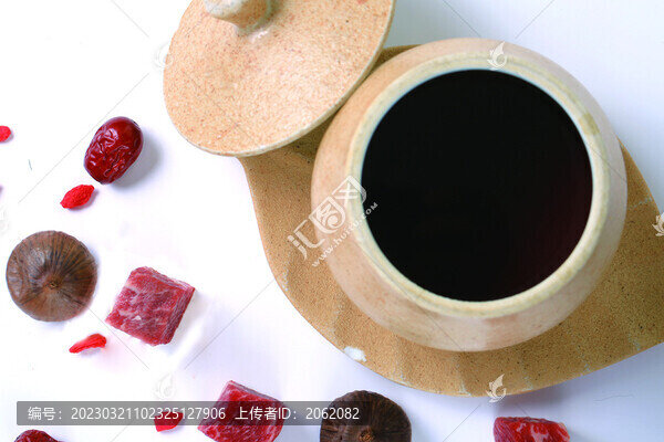 黑蒜燉雪花牛肉