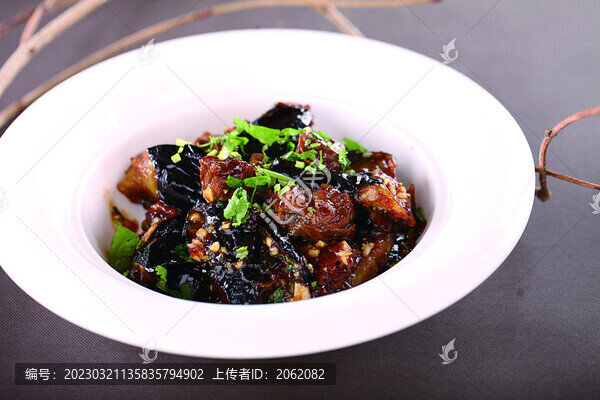 牛腩燒茄子