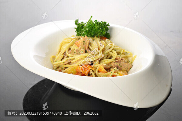 番茄金槍魚(yú)意粉
