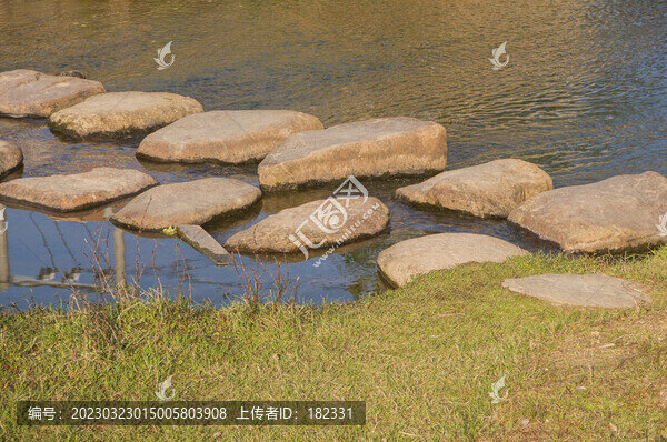 小溪碇步