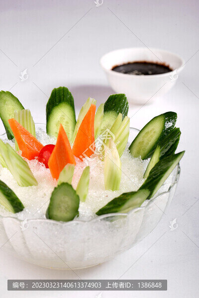 蘸醬時(shí)蔬