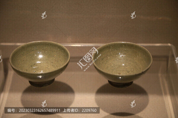 青瓷茶盞
