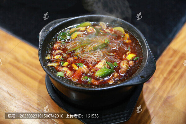 砂鍋土豆粉