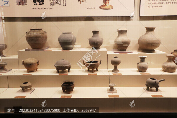博物館里的陶器