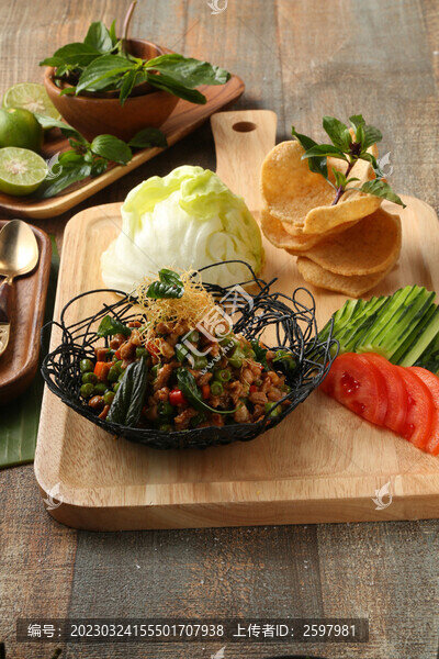 香葉肉碎生菜包