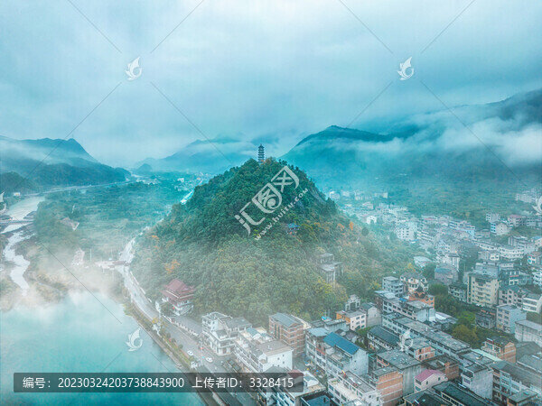 煙雨空蒙的江南山城水鄉(xiāng)
