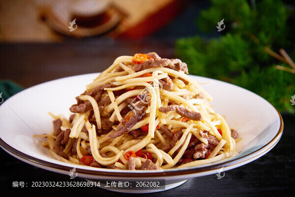 茭白牛肉絲