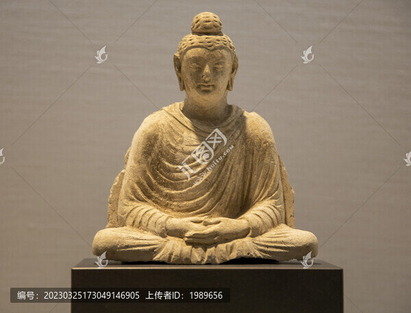 佛坐像