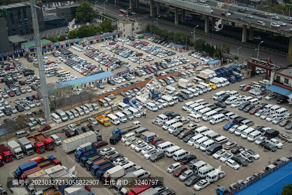 二手車市場(chǎng)