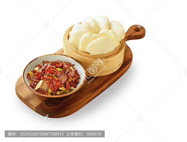 辣皮子炒肉配饃