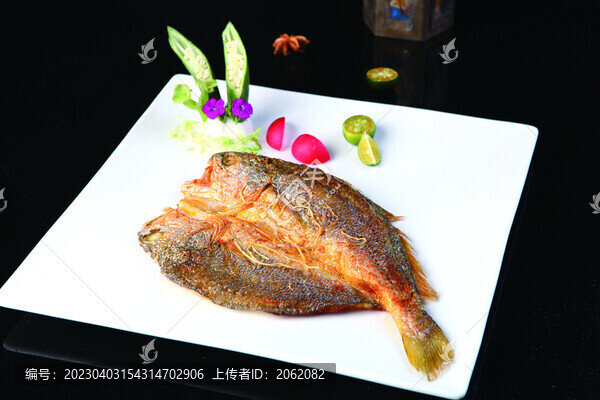 煎黃花魚
