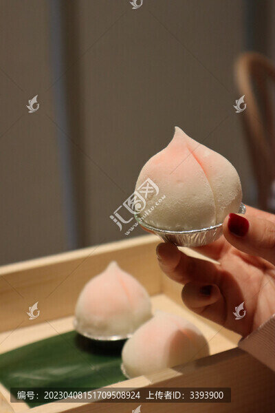 桃子點(diǎn)心雪媚娘