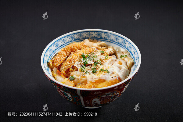 豬排滑蛋飯