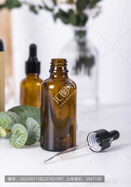 衛(wèi)生洗護(hù)用品瓶子套裝組合