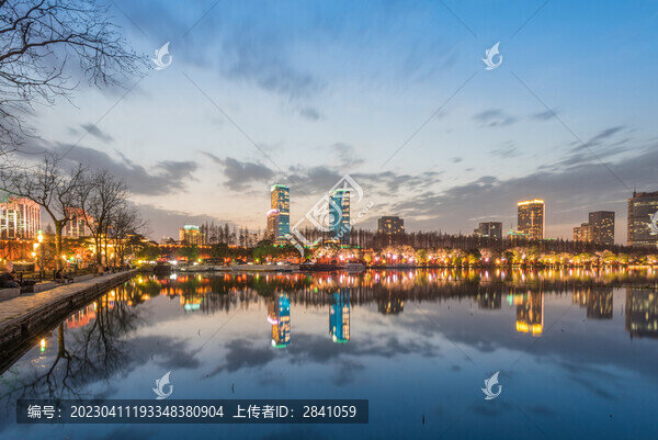 南京玄武湖公園夜景