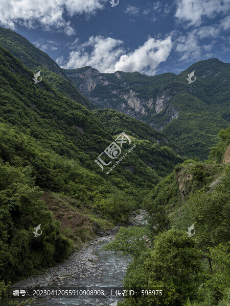 湖北宜昌長(zhǎng)陽(yáng)自然風(fēng)光