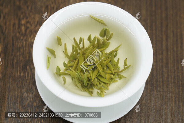 雀舌茶湯
