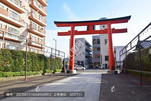 日本神社木制鳥(niǎo)居