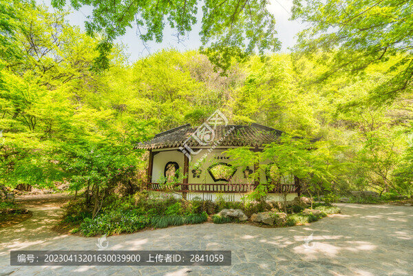 南京棲霞山的桃花扇亭