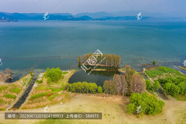 航拍云南大理洱海生態(tài)廊道美景