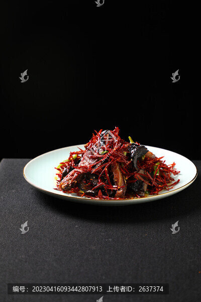 辣子虎掌菌炒板鴨