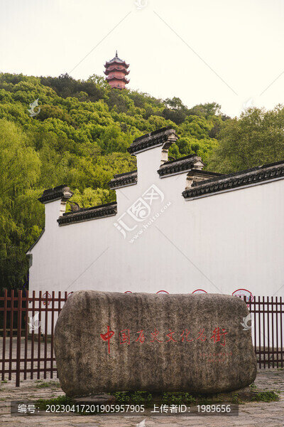 惠山公園龍光塔