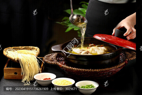 老雞湯泡炒米