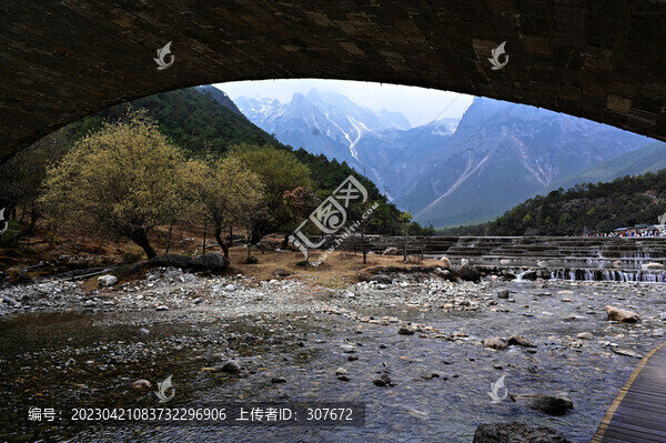 玉龍雪山