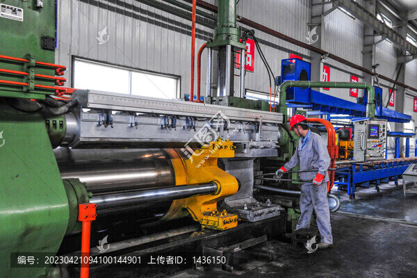 型材擠壓機(jī)器