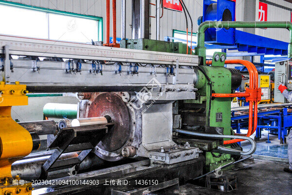 金屬型材擠壓機(jī)