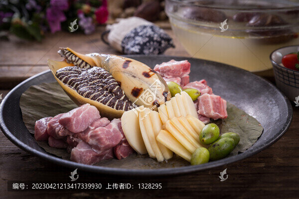 巴西菇豚骨豆腐湯