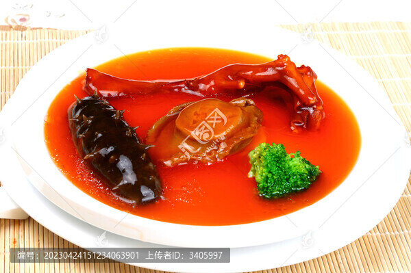 鮑魚鵝掌扣遼參