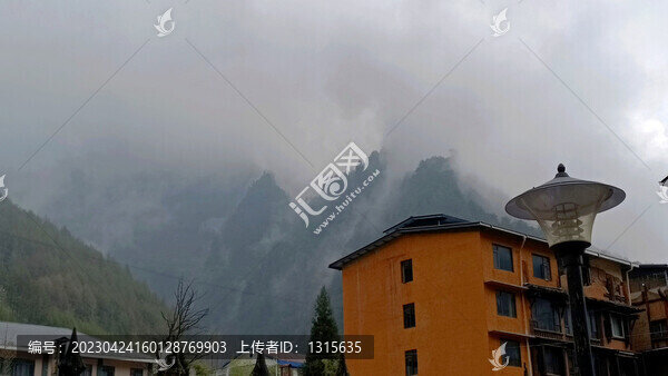 汶川臥龍鎮(zhèn)美景