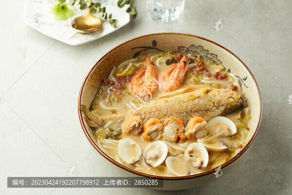 骨湯海鮮面