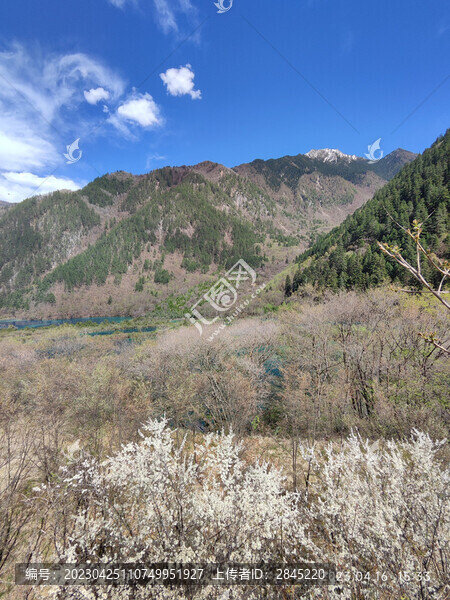 九寨溝山川湖泊