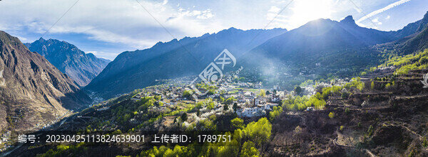 航拍丹巴縣中路鄉(xiāng)藏寨大景全景