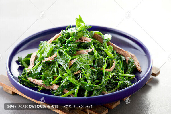 黑腐竹炒雞毛菜