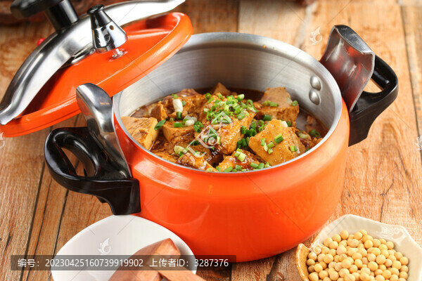 壓鍋豆腐