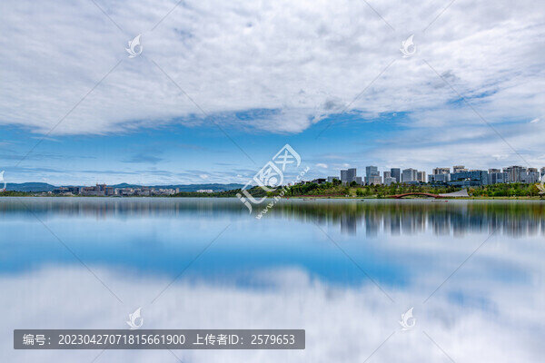 成都天府新區(qū)興隆湖藍天白云