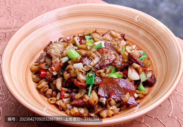 卜辣椒炒土臘肉