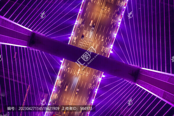 航拍鄭州農(nóng)業(yè)路大橋夜景燈光秀