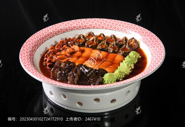 鮑汁扣三件海參鮑魚墨魚