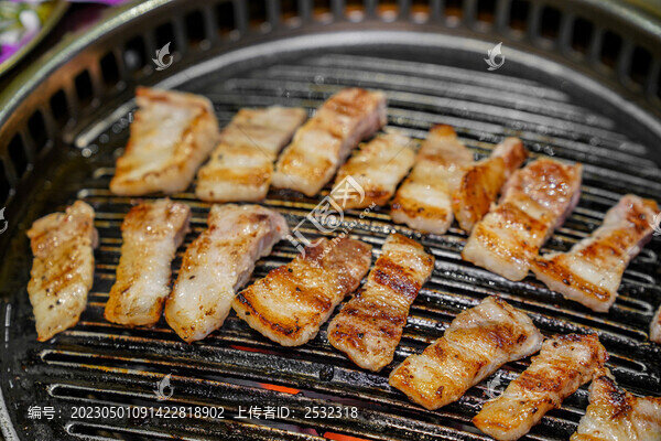 韓式烤肉美食燒烤五花肉