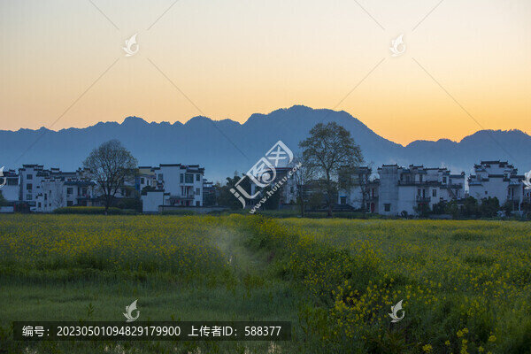 徽派古村古建筑馬頭墻晨曦