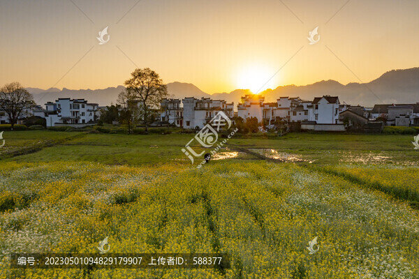 徽派古村古建筑馬頭墻晨曦