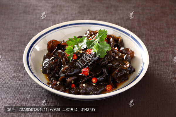 涼拌木耳