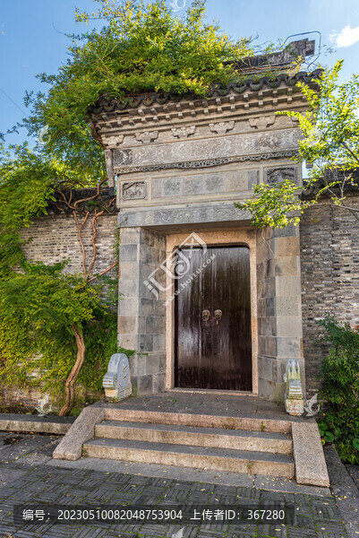 中式老建筑門樓