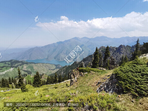 新疆天山天池