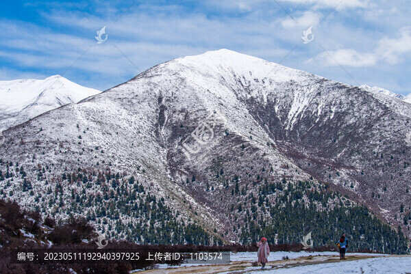 四川玉龍西村