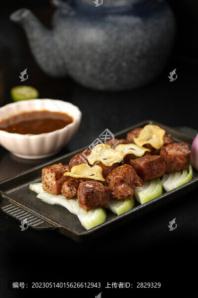 鐵板牛肉粒